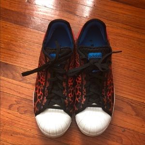 ONE OF A KIND! Adidas shell toe superstar cheetah print